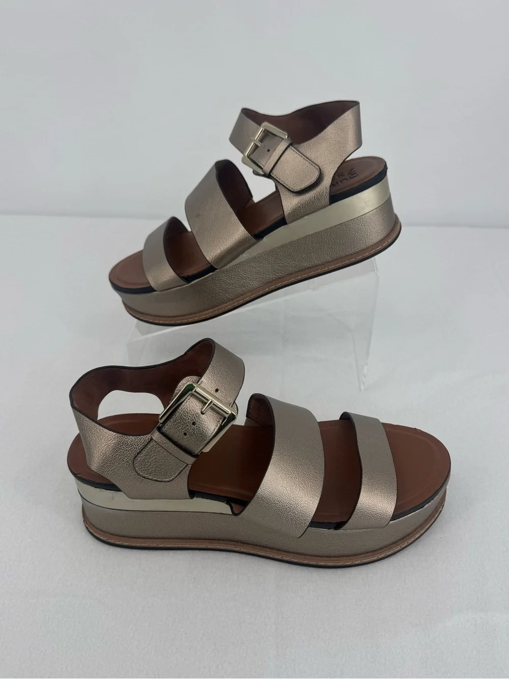 Naturalizer Women Metallic Gold Wide-Strap Platform Sandals with Buckle Size 9